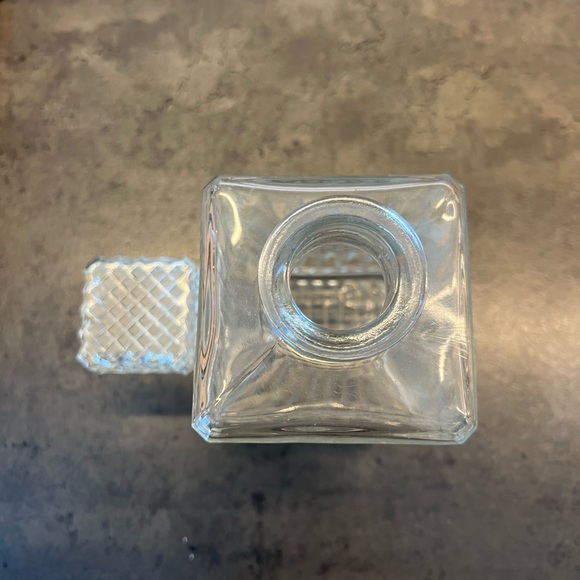 Vintage Glass Crystal Cut Decanter with Stopper - Picture 4 of 6